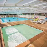 4 Etoiles - Piscine - Eed0fi Thégra