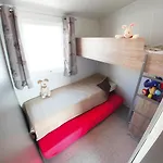 Kamp alanı 4 Etoiles - Piscine - Eed0fi Thégra
