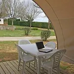Κάμπινγκ 4 Etoiles - Piscine - Eed0fi Thégra