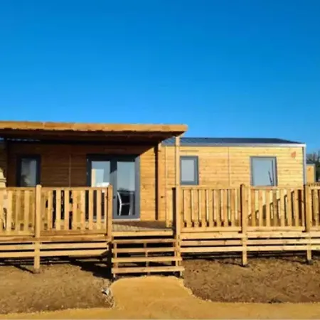 4 Etoiles - Piscine - Eed0fi