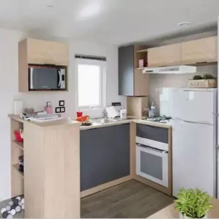 캠프장 4 Etoiles - Piscine - Eed0fi 테그라