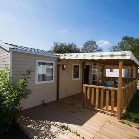 4 Etoiles - Piscine - Eed0fi * Thegra