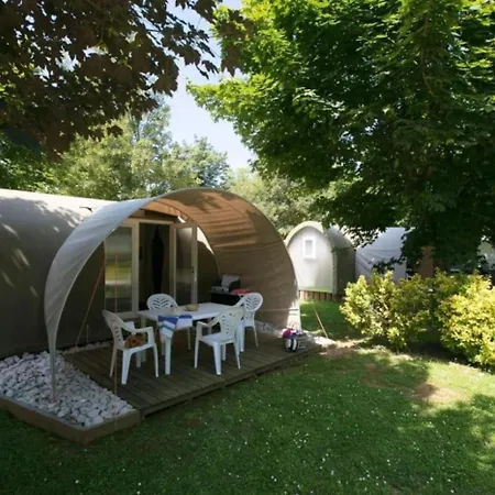 4 Etoiles - Piscine - Eed0fi 캠프장 *