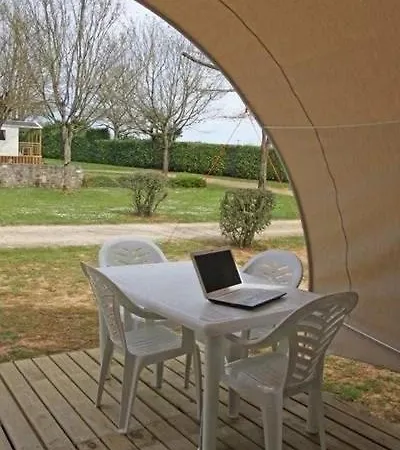 캠프장 4 Etoiles - Piscine - Eed0fi 테그라