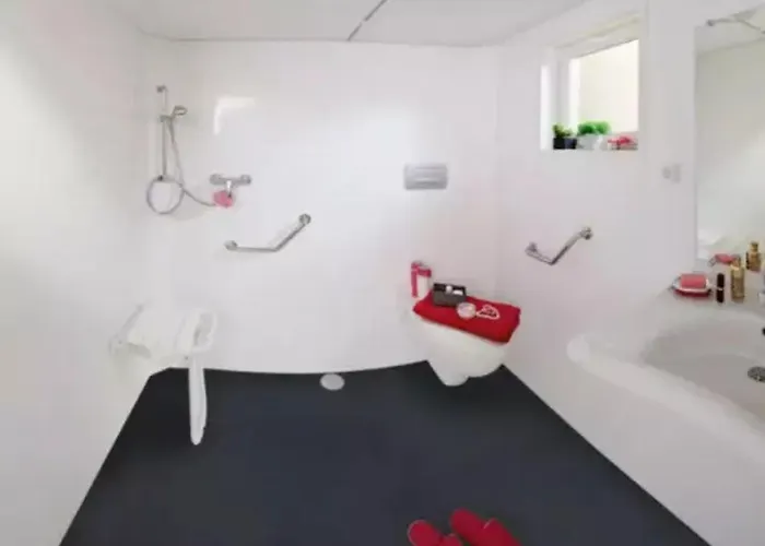 4 Etoiles - Piscine - Eed0fi Thégra