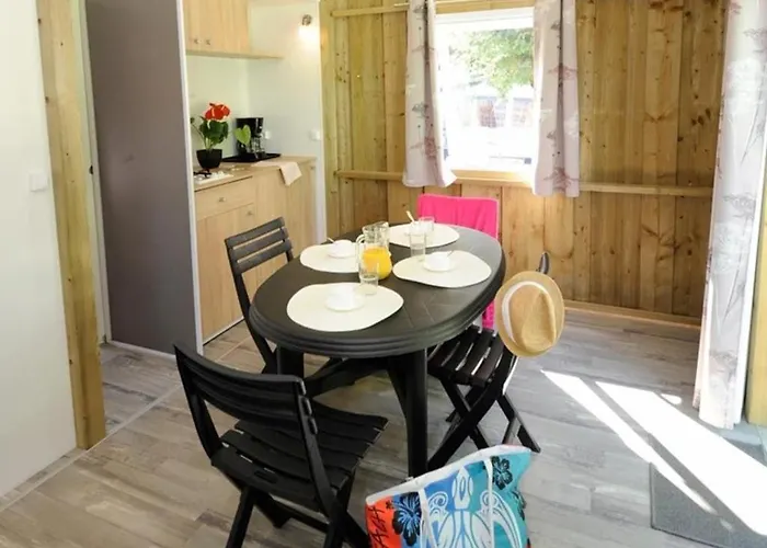 4 étoiles - Piscine - Eed0fi *