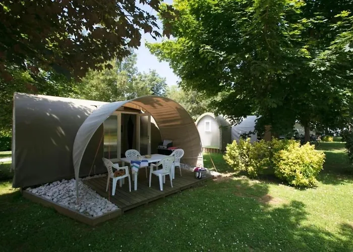 4 Etoiles - Piscine - Eed0fi Kemp *