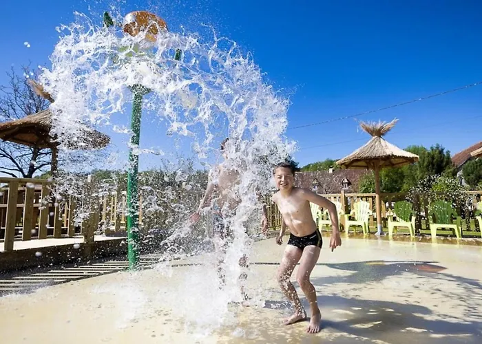 4 Etoiles - Piscine - Eed0fi * Thégra